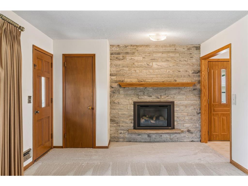 715 108th Lane NW Coon Rapids MN 55448 7025420 image3