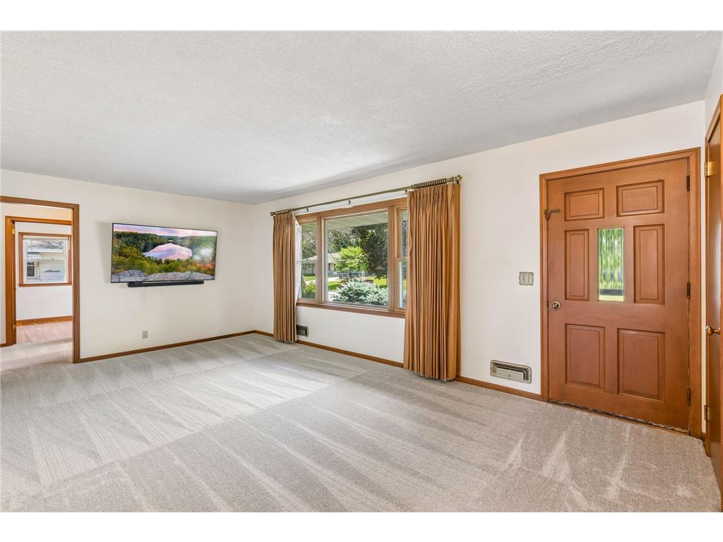 715 108th Lane NW Coon Rapids MN 55448 7025420 image4