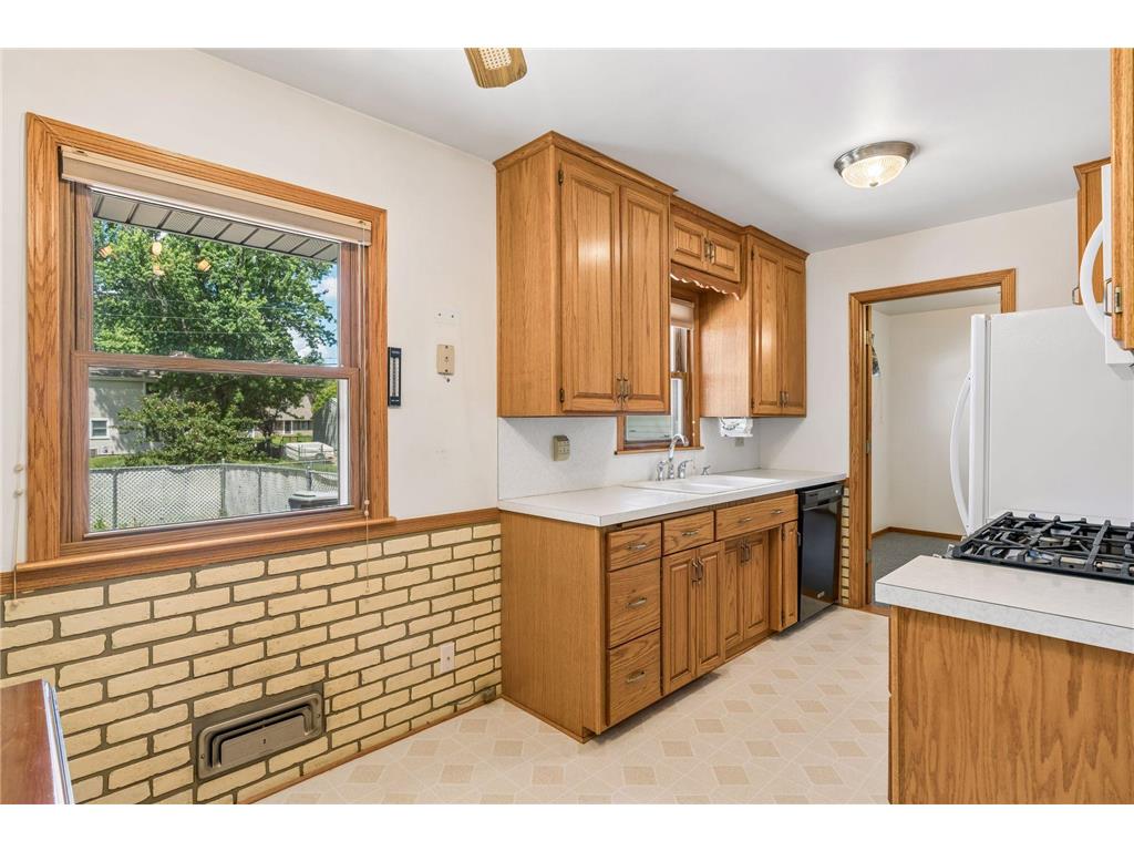 715 108th Lane NW Coon Rapids MN 55448 7025420 image7