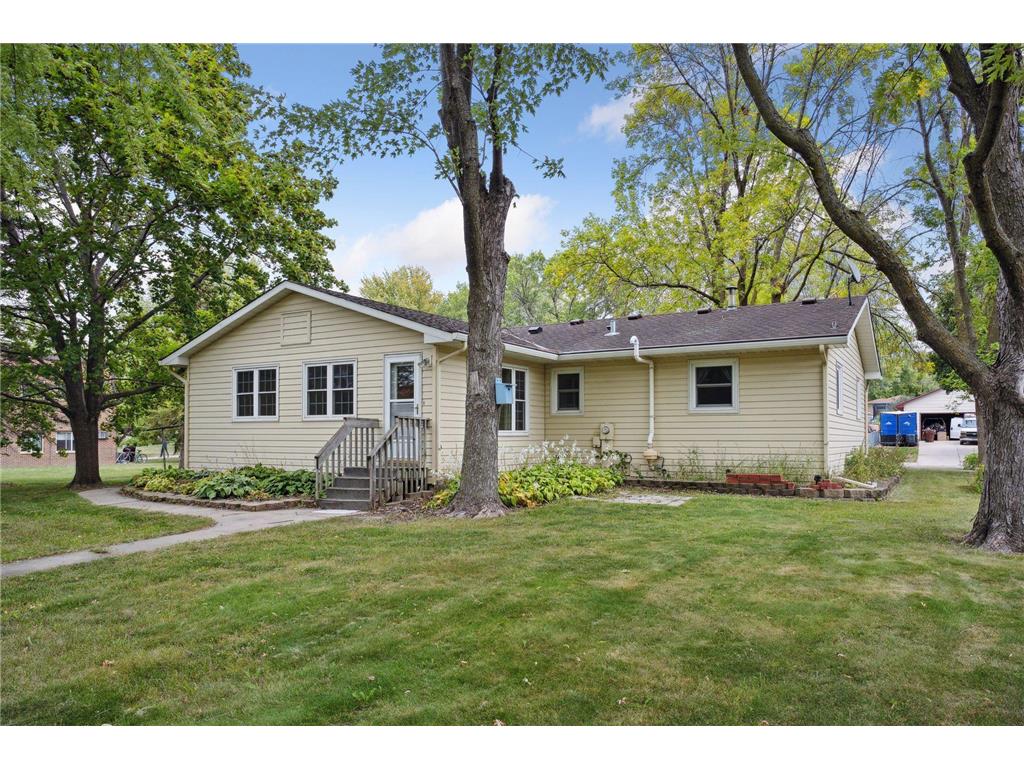 715 12th Avenue Howard Lake MN 55349 6426030 image1