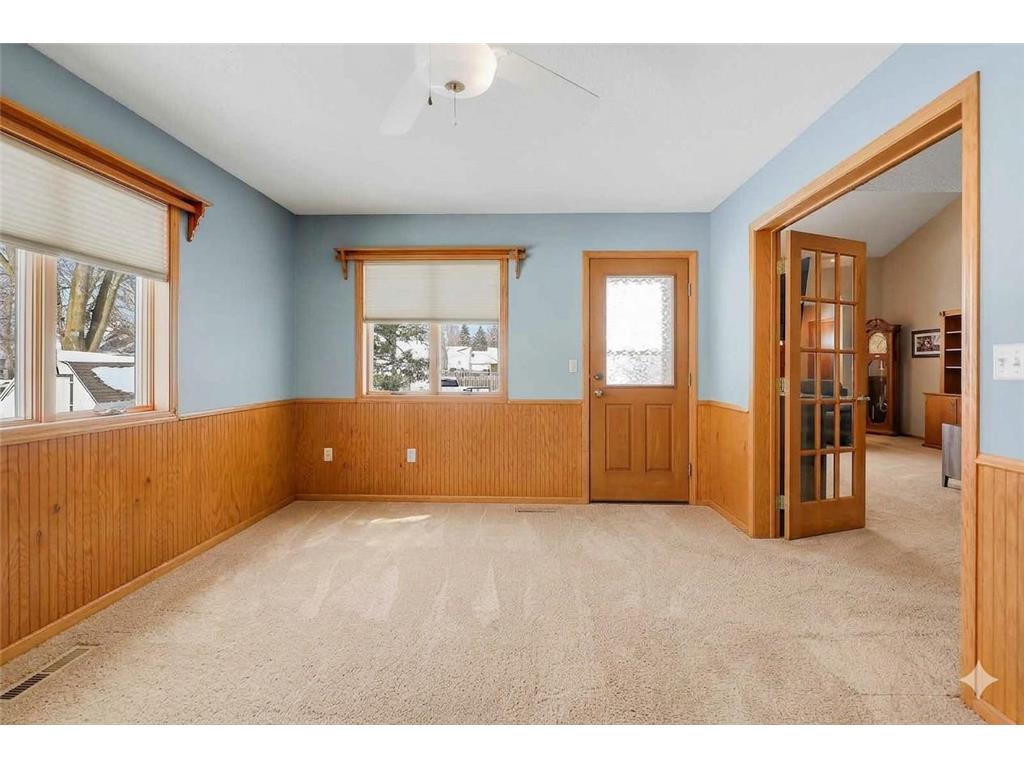 715 1st Street SE New Prague MN 56071 7039000 image16