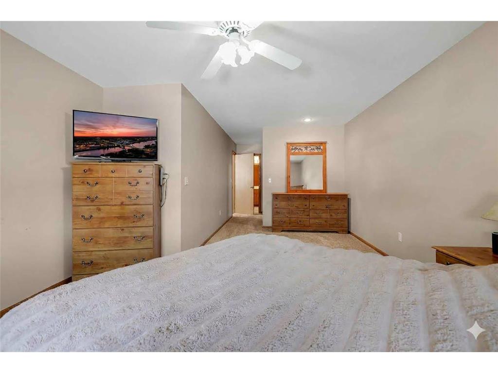 715 1st Street SE New Prague MN 56071 7039000 image18