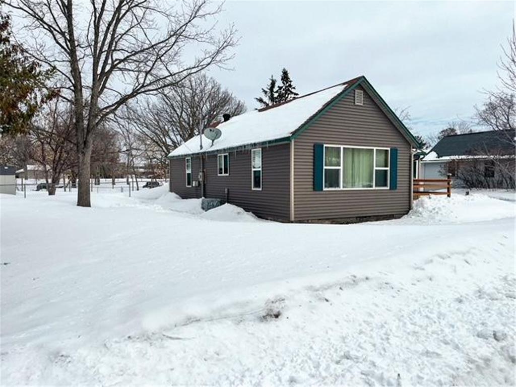 715 20th Street NW Bemidji MN 56601 6352493 image1
