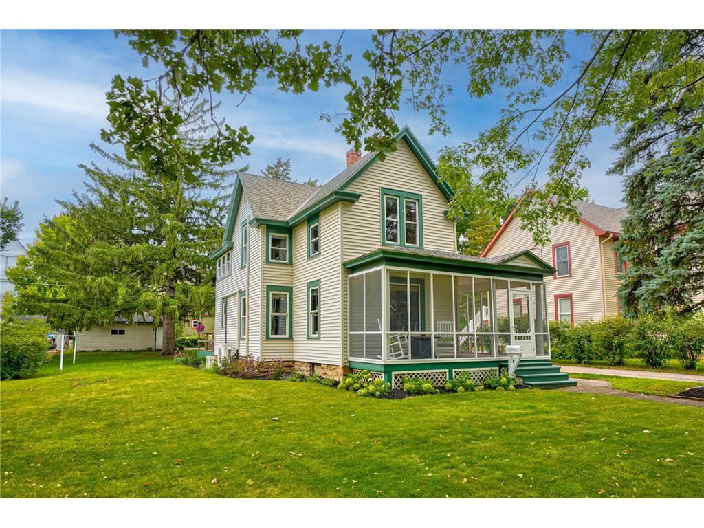 715 4th Street Hudson WI 54016 6787653 image1