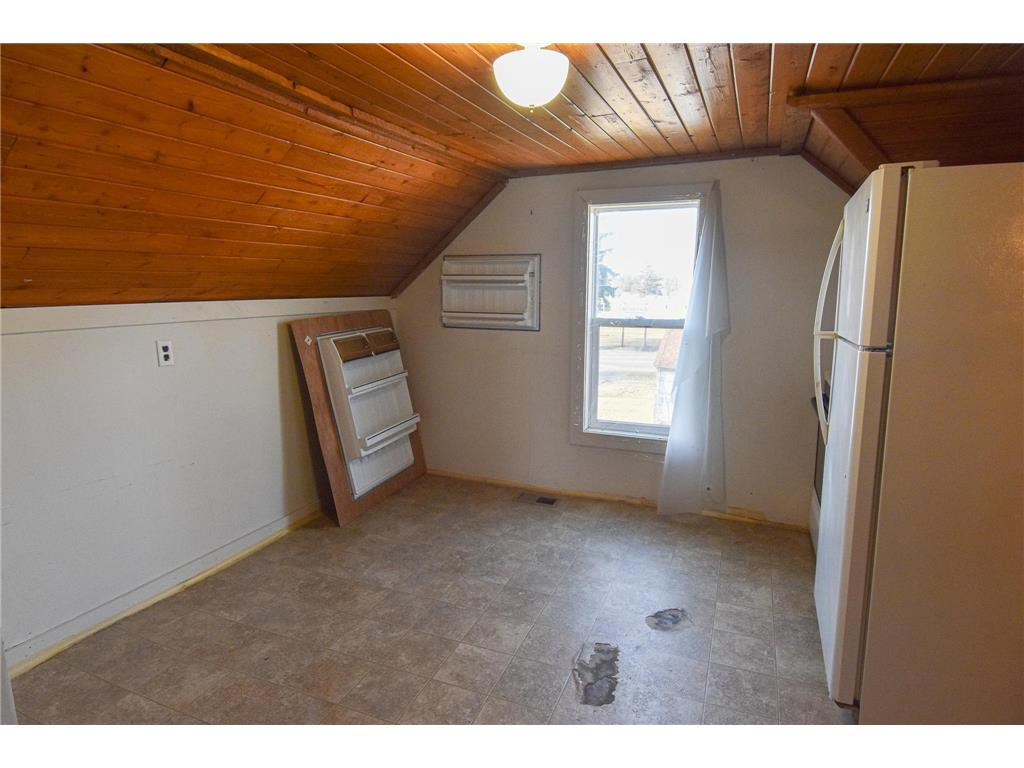 715 8th Street E Thief River Falls MN 56701 6726588 image24