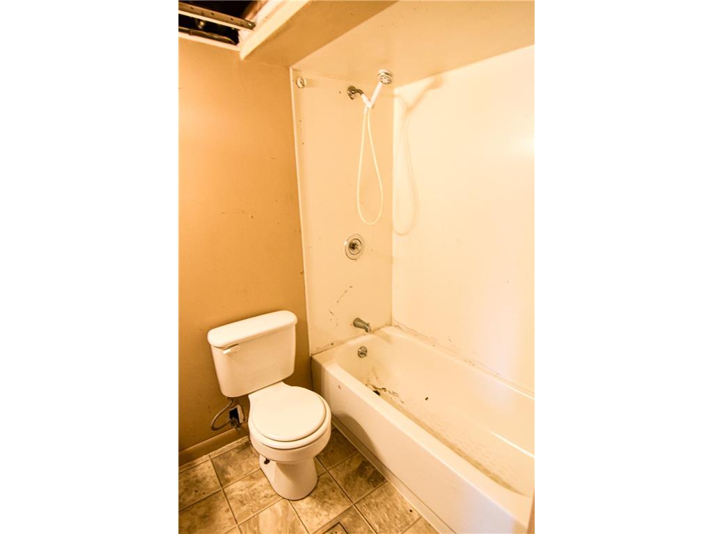 715 8th Street E Thief River Falls MN 56701 6726588 image9