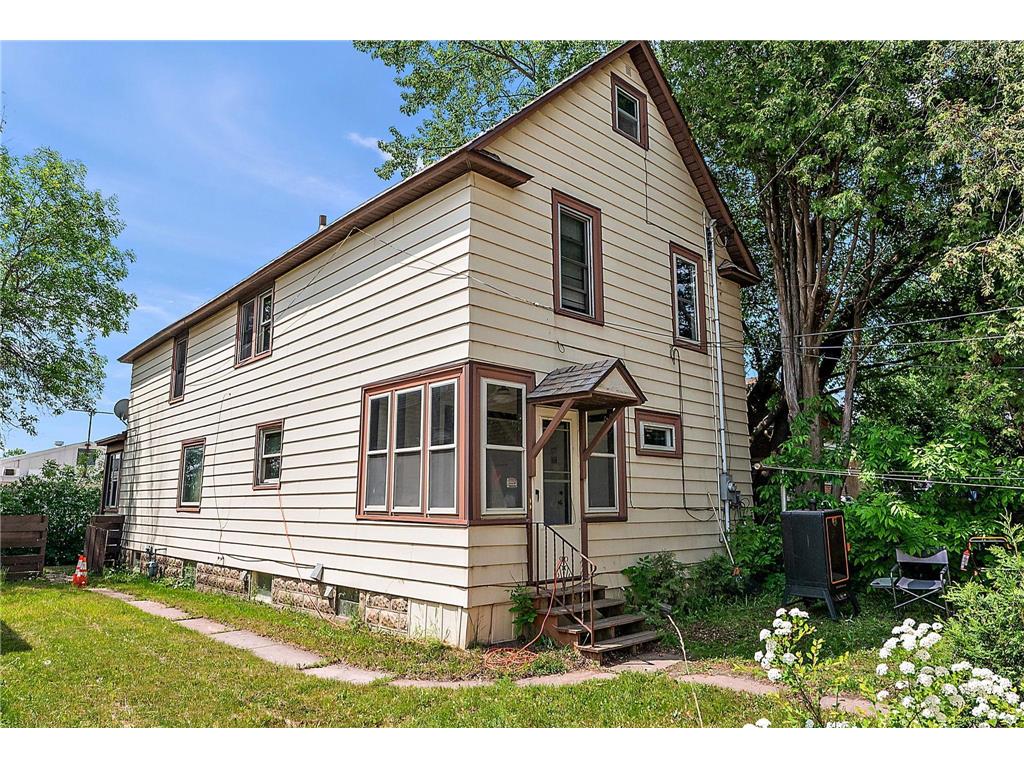 715 9th Street N Virginia MN 55792 6740017 image1