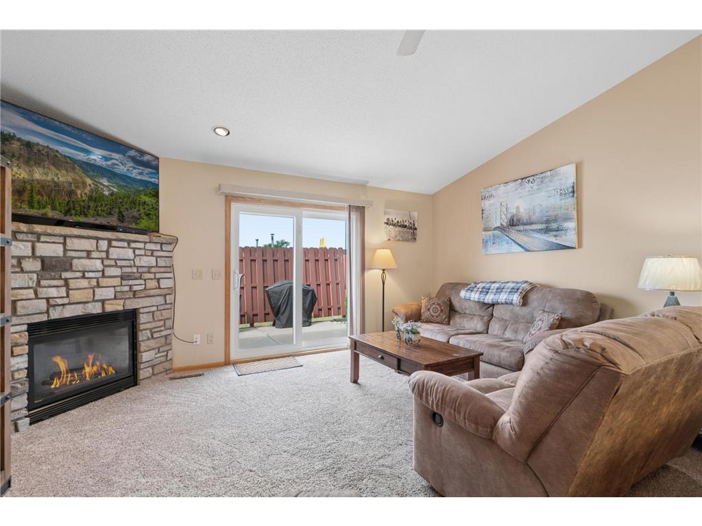 715 Auburn Place NW Elk River MN 55330 7091362 image2