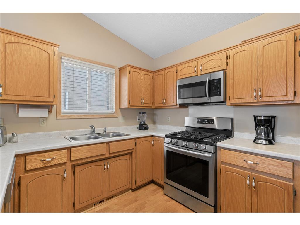 715 Auburn Place NW Elk River MN 55330 7091362 image8