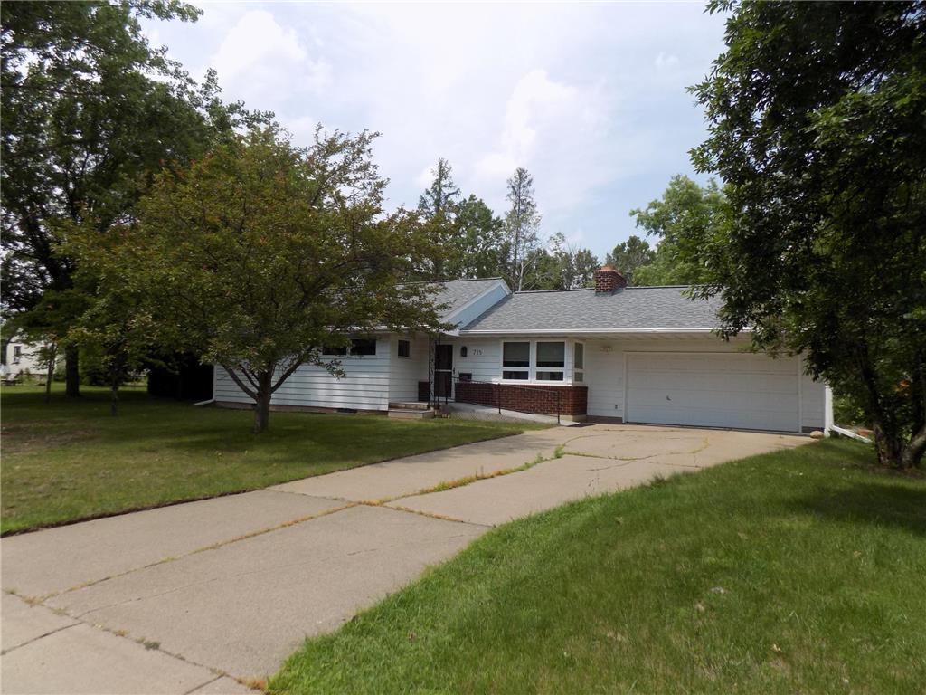 715 E 39th St Hibbing MN 55746 6396739 image1