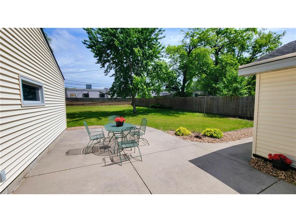 715 Elm Street Anoka MN 55303 7082598 image2