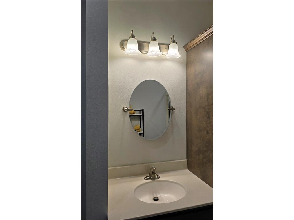 715 Lake Shore Drive NE #100 Bemidji MN 56601 - Bemidji 7038891 image11