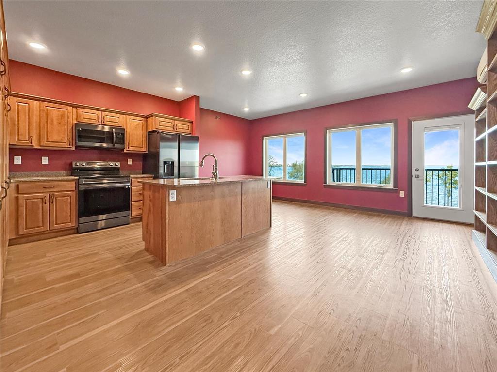 715 Lake Shore Drive NE #214 Bemidji MN 56601 6726864 image1