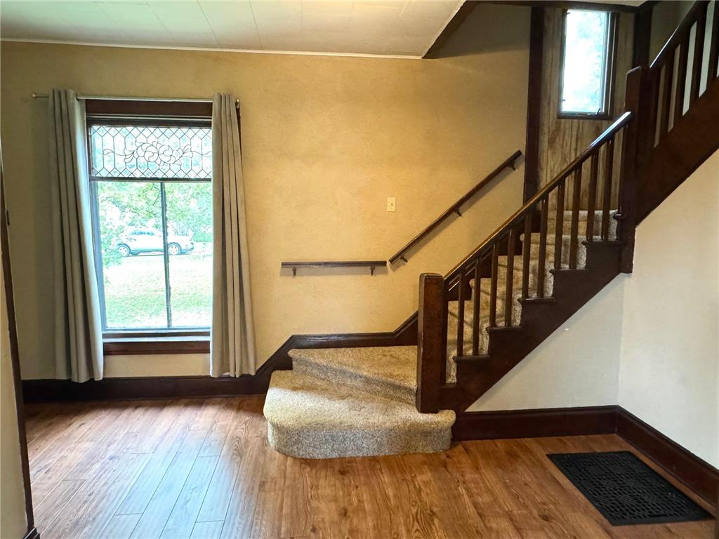 715 Lake Street NE Warroad MN 56763 6786990 image6