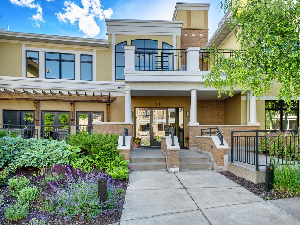 715 Linden Street #204 Mendota Heights MN 55118 6762730 image1