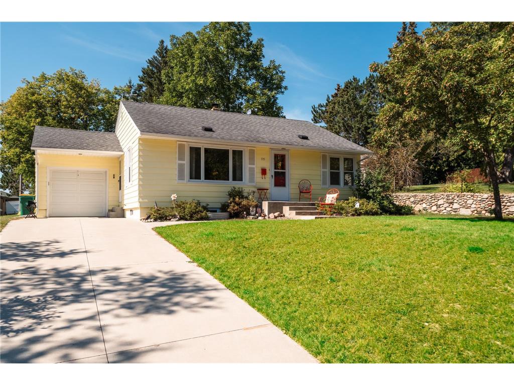 715 NW 6th AVE, Grand Rapids, MN, 55744 MLS 6259007 Edina Realty