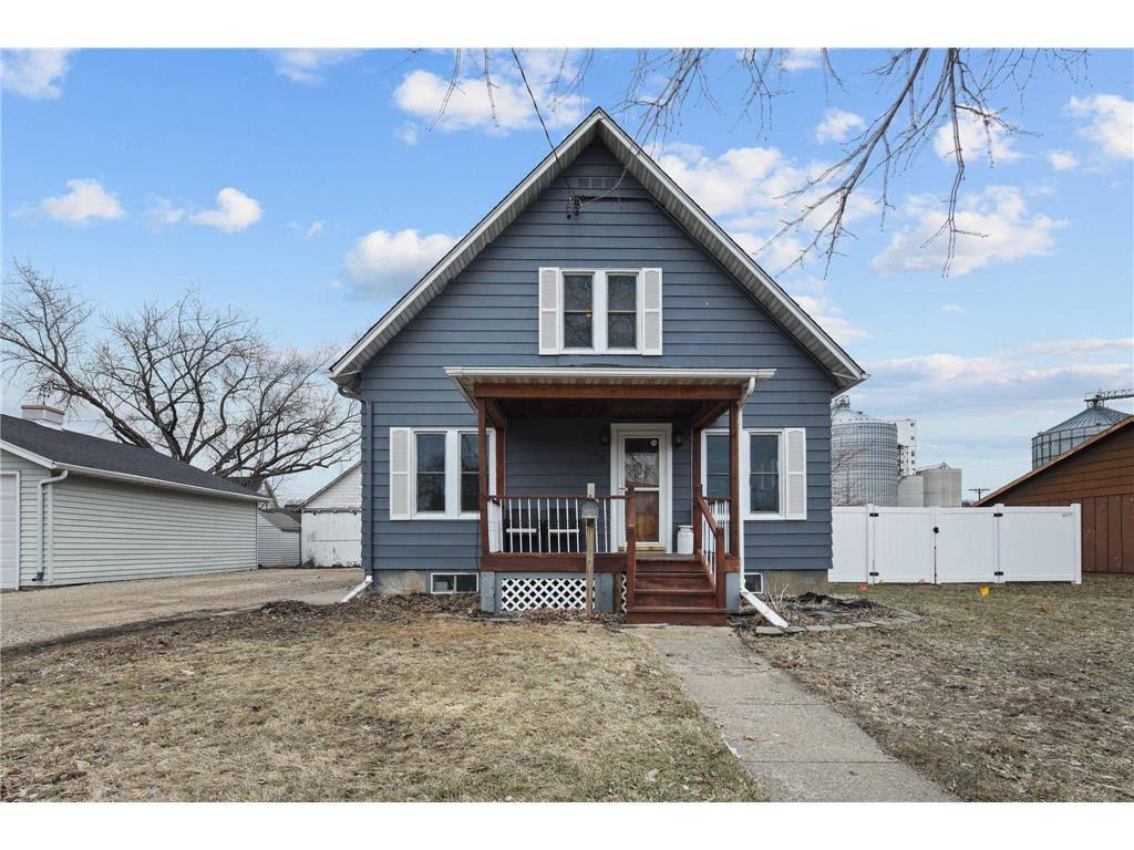 715 W Lyon Avenue, Lake City, MN, 55041 MLS 6351907 Edina Realty