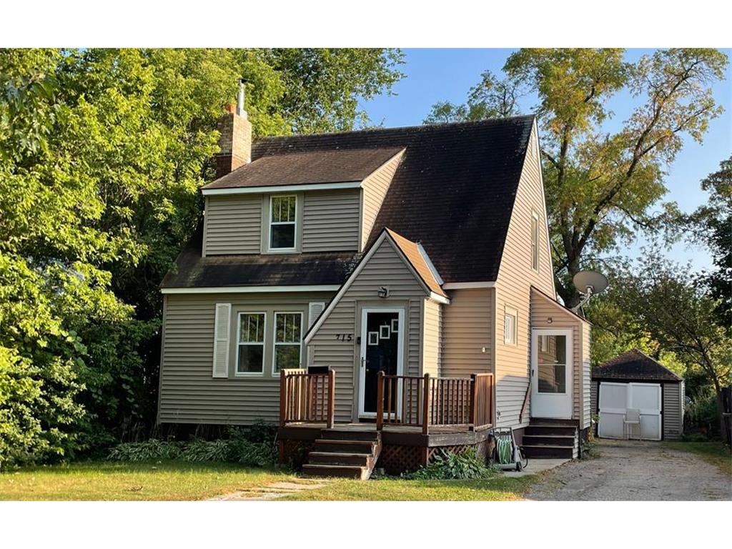 715 W Summit Avenue Fergus Falls MN 56537 6603111 image1