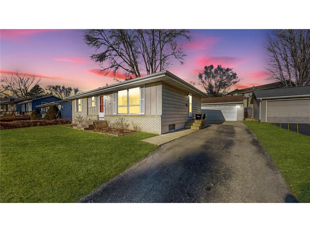 715 Zumbro Drive NW, Rochester, MN, 55901 MLS 6468275 Edina Realty