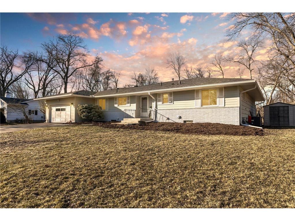 7150 Green Valley Road Golden Valley MN 55427 6493200 image1