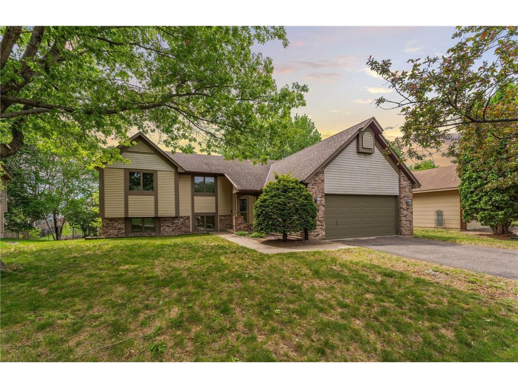 7150 Upper 157th Street W Apple Valley MN 55124 6725902 image1