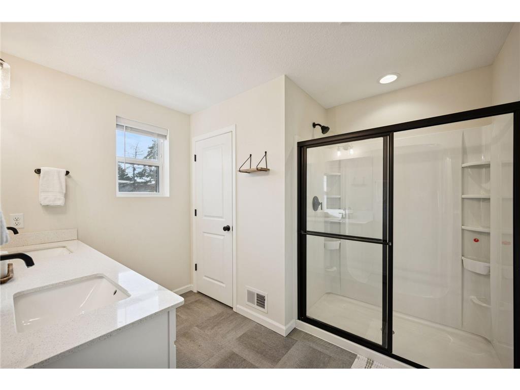 7150 Walnut Grove Lane N Maple Grove MN 55311 7011448 image16