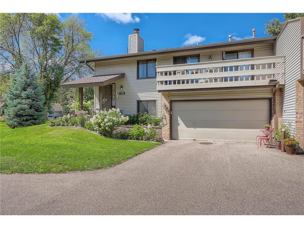 7152 W 113th Street, Bloomington, MN, 55438 MLS 6351419 Edina Realty
