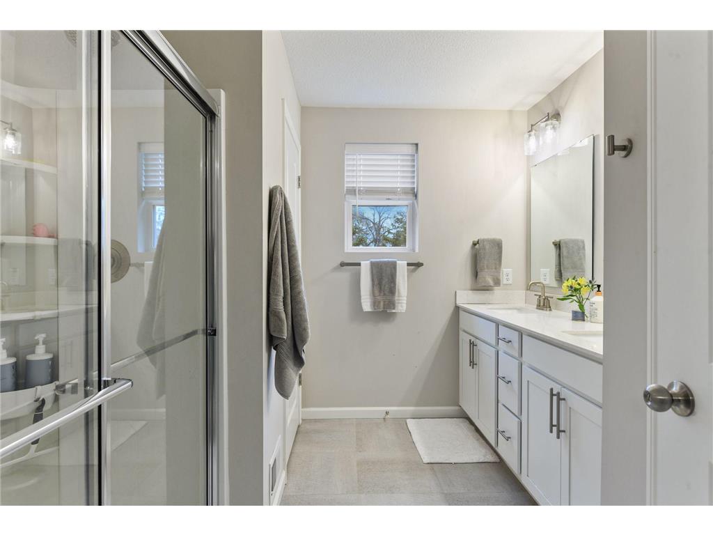 7152 Walnut Grove Lane N, Maple Grove, MN, 55311 MLS 7777457 Edina