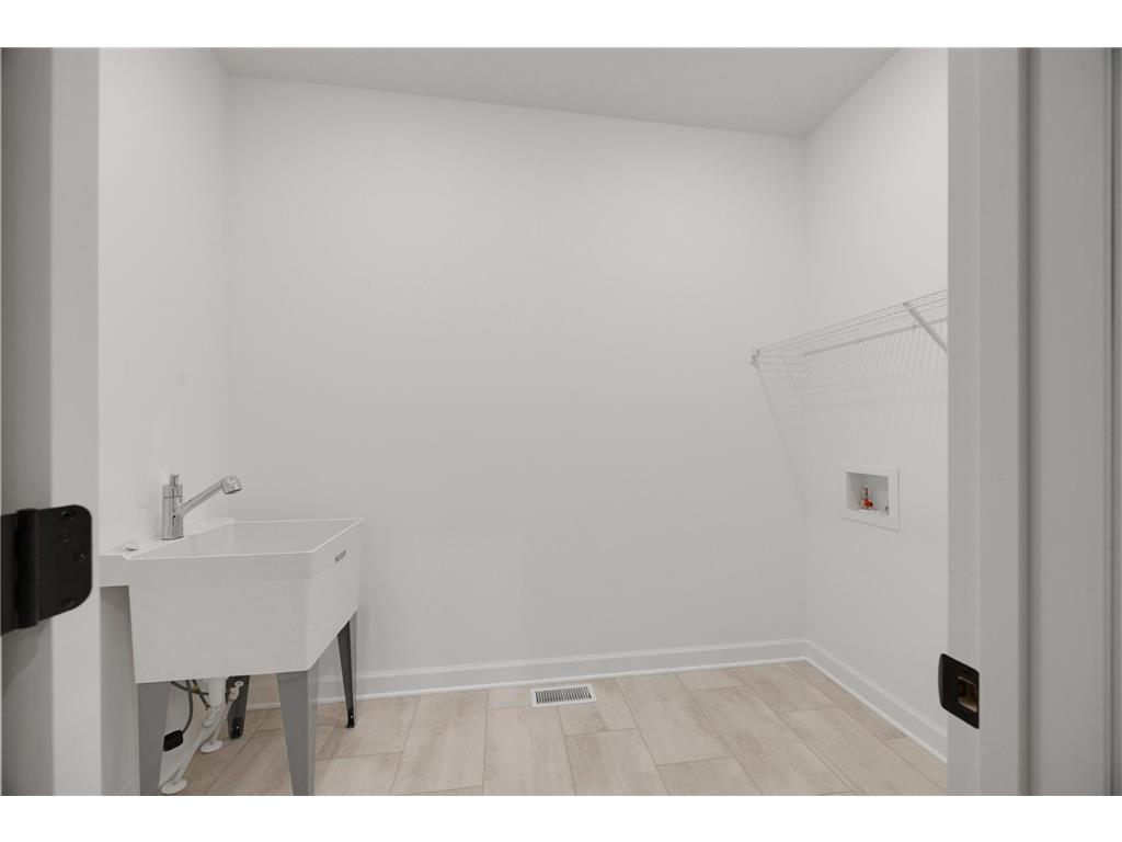 7153 201st Street W Lakeville MN 55044 7060233 image11