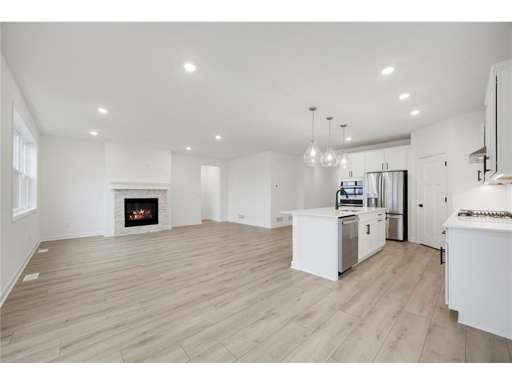 7153 201st Street W Lakeville MN 55044 7060233 image2