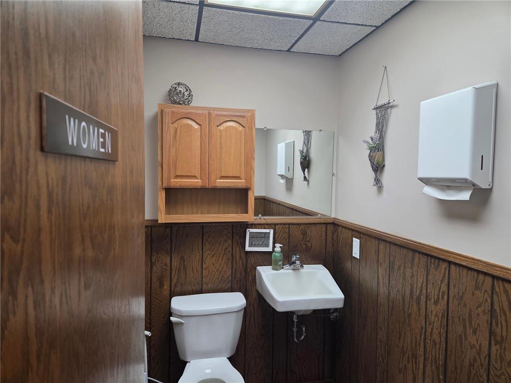 716 1st St. S Suite 1 (East Side) Willmar MN 56201 6814727 image9