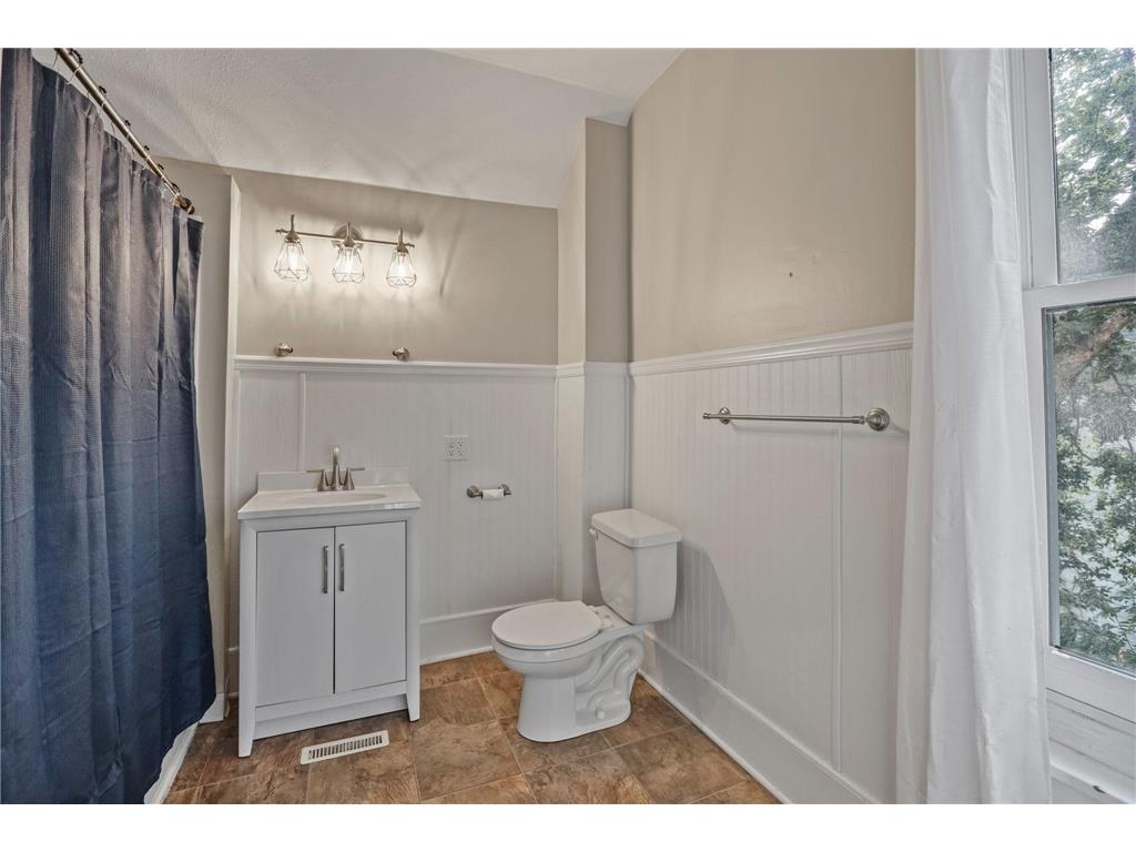 716 1st Street NW Faribault MN 55021 6787008 image24