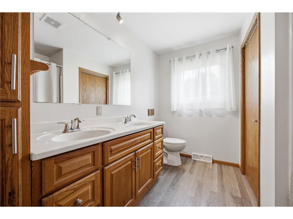 716 3rd Street Hawley MN 56549 7106030 image22