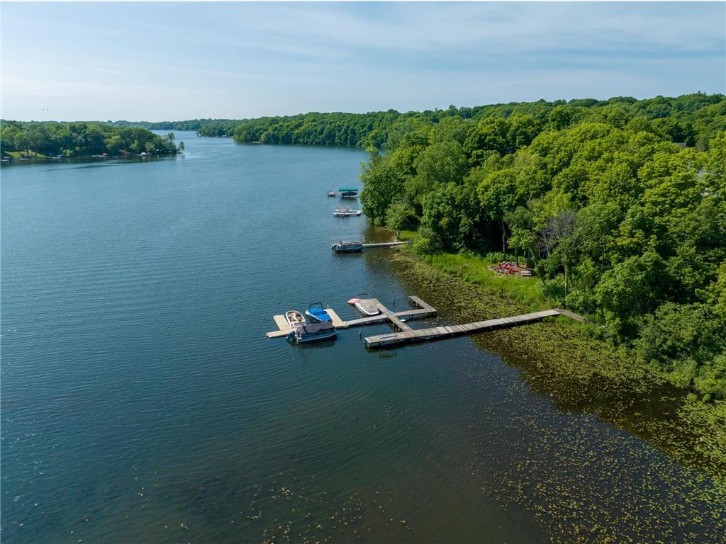 716 Lake Point Drive, Chanhassen, MN, 55317 MLS 6380960 Edina Realty