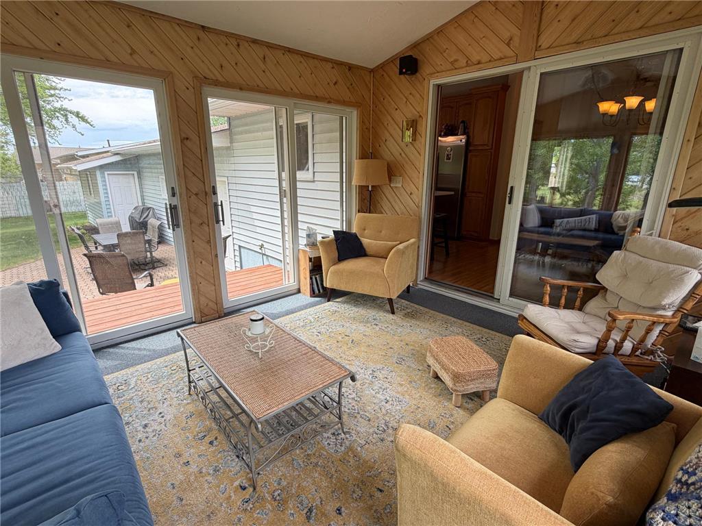 716 Main Avenue S Roseau MN 56751 7084452 image12