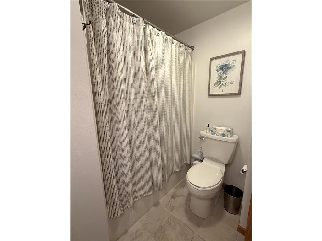 716 Main Avenue S Roseau MN 56751 7084452 image19