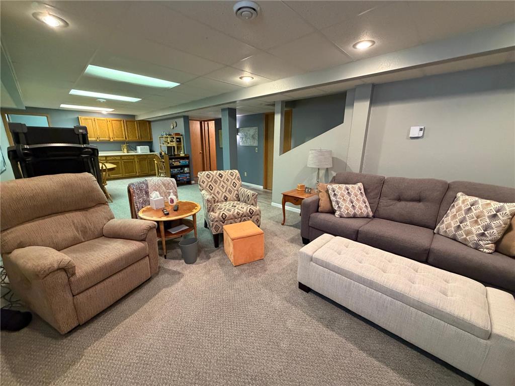 716 Main Avenue S Roseau MN 56751 7084452 image27