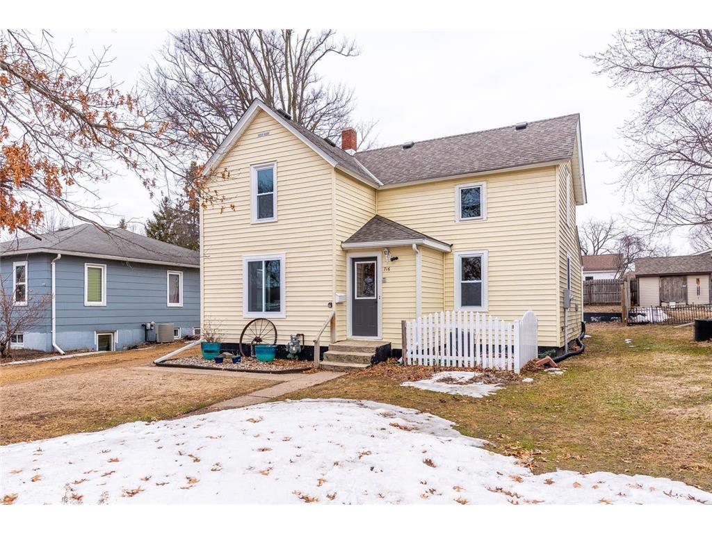 716 N 5th Street, Saint Peter, MN, 56082 MLS 6351066 Edina Realty