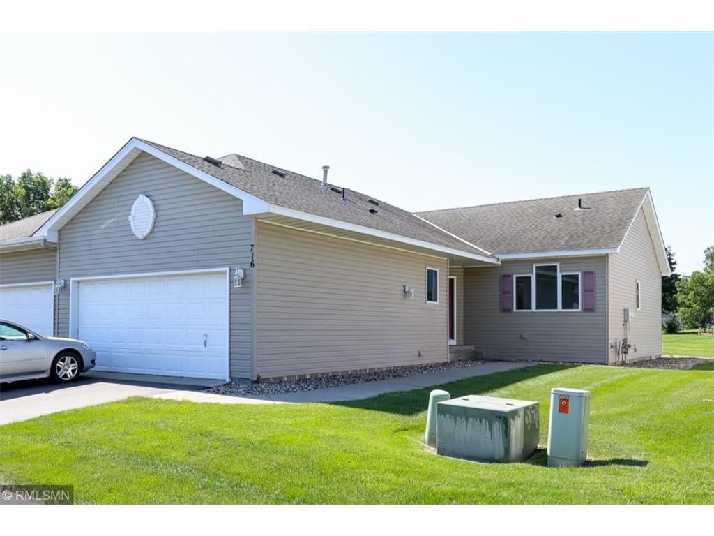 716 Regent Drive Shakopee MN 55379 6749935 image1