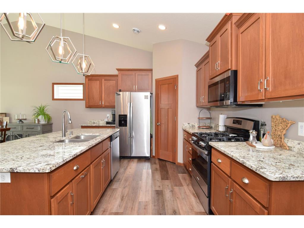 716 S Creek Drive N Champlin MN 55316 7074763 image14