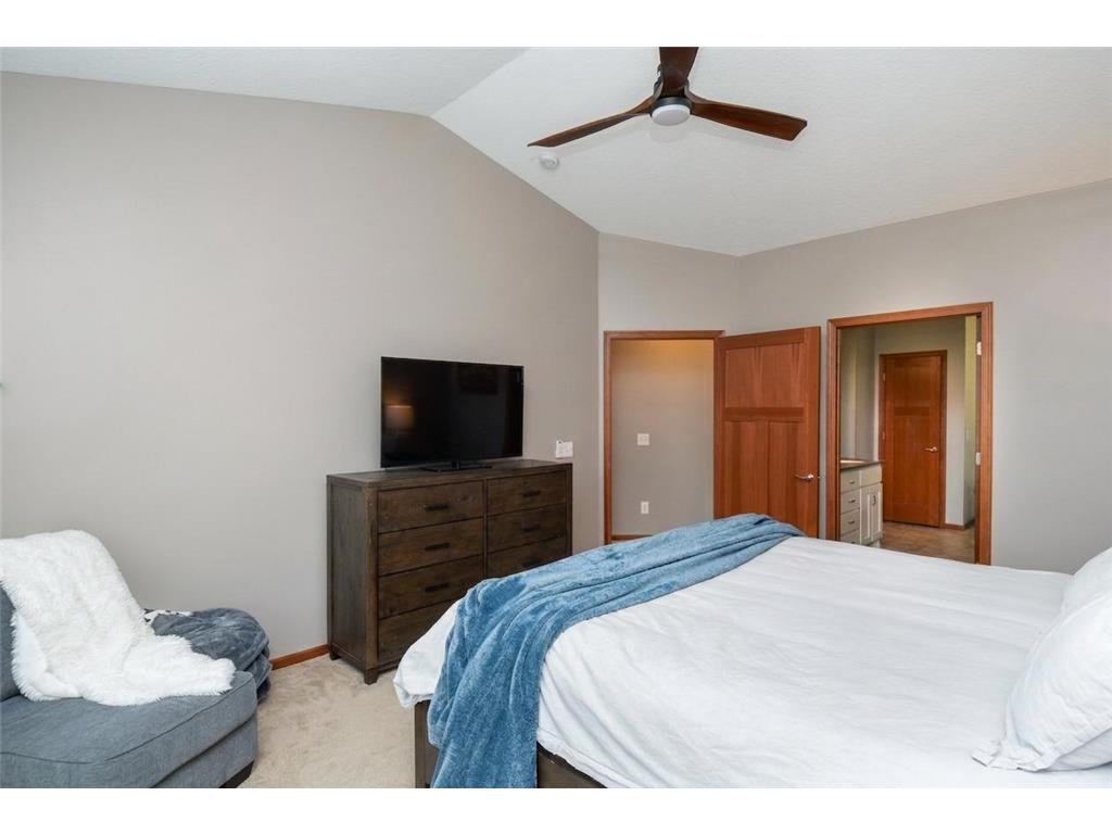 716 S Creek Drive N Champlin MN 55316 7074763 image19