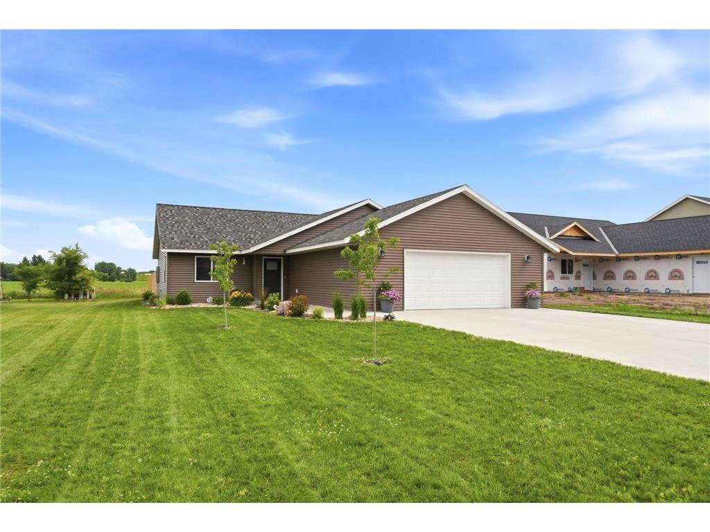 716 W 8th Street Litchfield MN 55355 7104126 image1