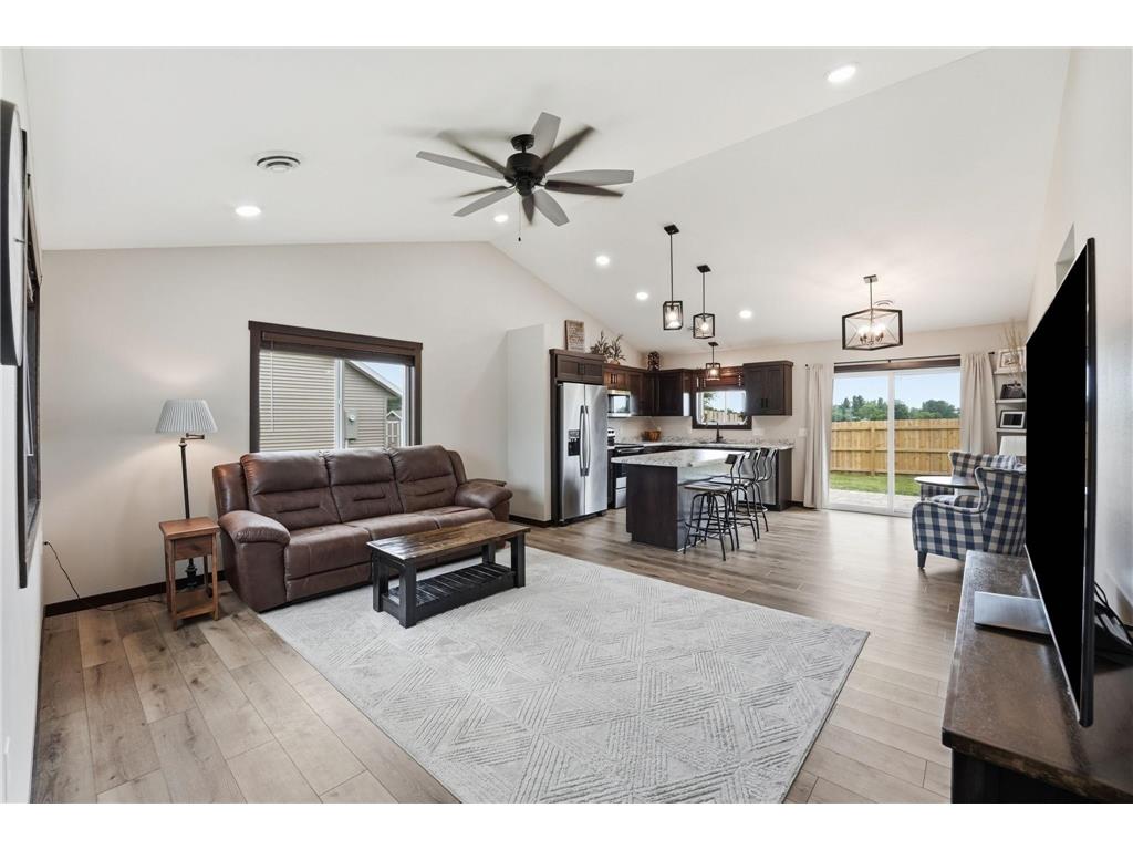 716 W 8th Street Litchfield MN 55355 7104126 image2