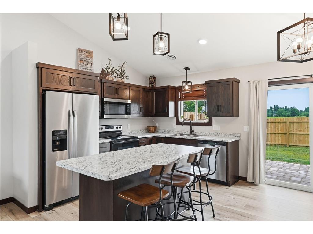 716 W 8th Street Litchfield MN 55355 7104126 image4