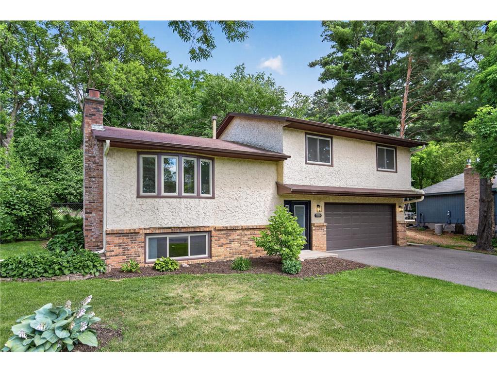 7160 Maplewood Drive Maple Grove MN 55311 7043108 image1