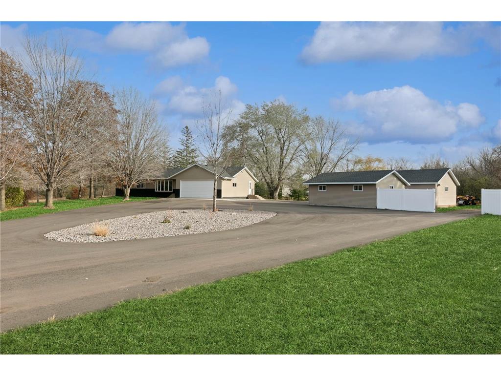 7165 County Road 39 NE, Monticello, MN, 55362 MLS 6476618 Edina Realty