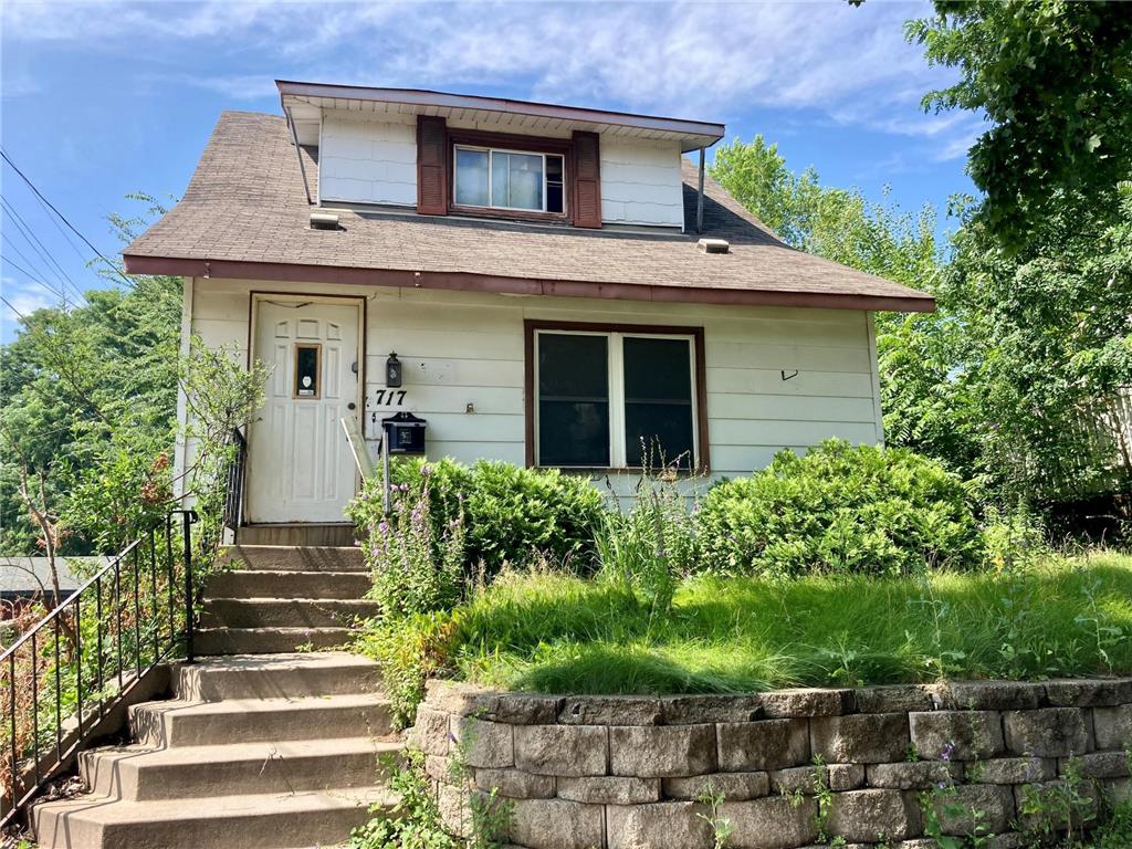 717 3rd Street E Saint Paul MN 55106 6716743 image1