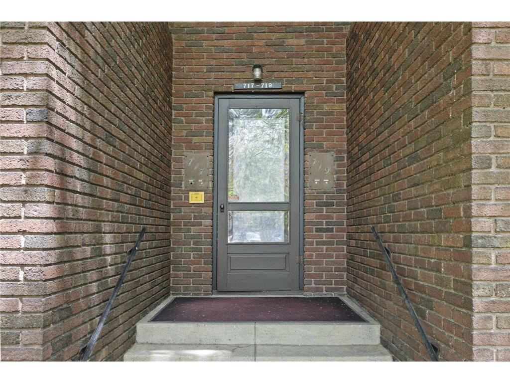 717 5th Street SE #1 Minneapolis MN 55414 7077117 image2