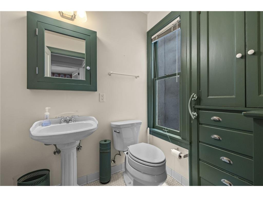 717 5th Street SE #1 Minneapolis MN 55414 7077117 image22
