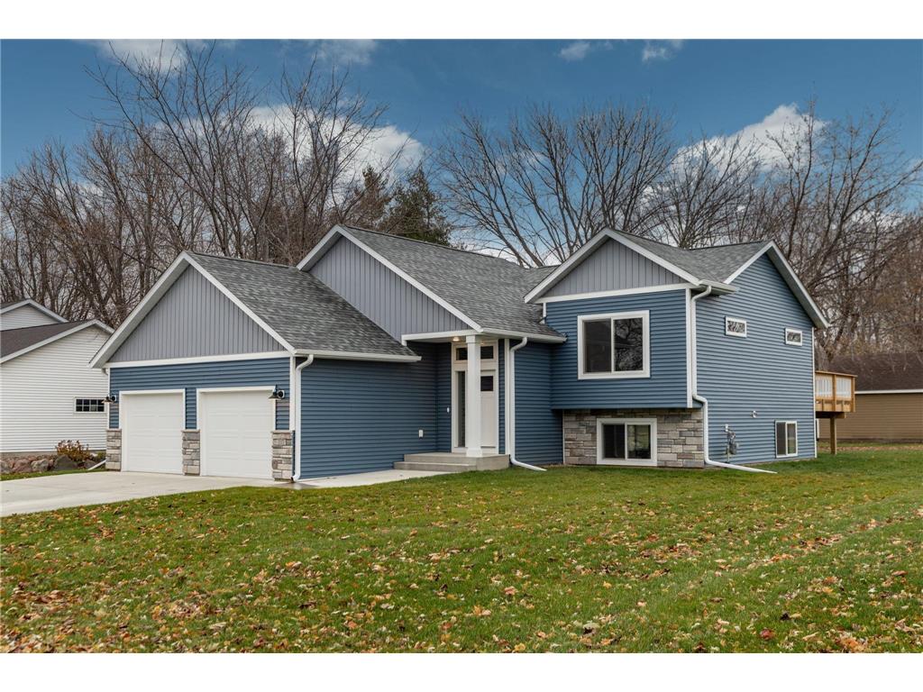 717 Center Avenue S Hayfield MN 55940 6462504 image1